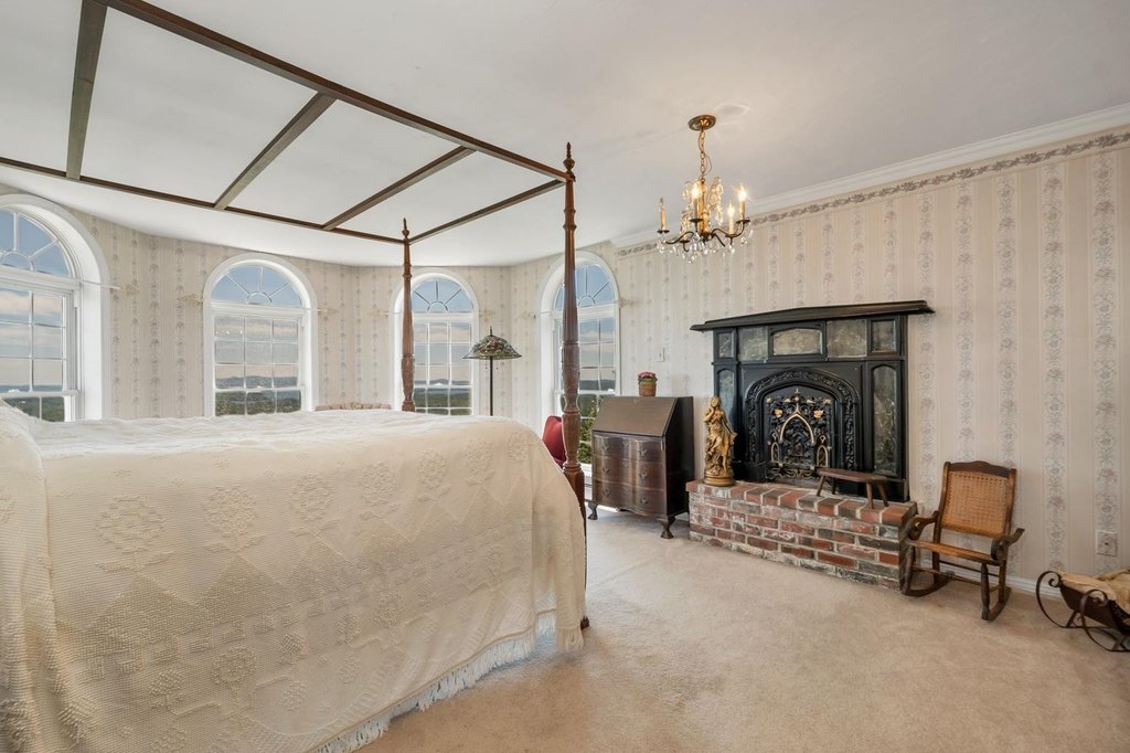 Moultonborough, New Hampshire, 03254, United States, 4 Bedrooms Bedrooms, ,3.5 BathroomsBathrooms,Residential,Forsale,1941219