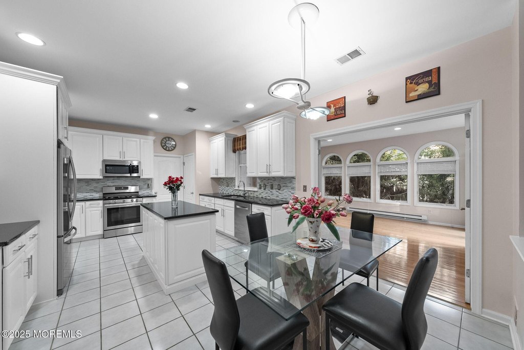 Morganville, New Jersey, 07751, United States, 5 Bedrooms Bedrooms, ,3 BathroomsBathrooms,Residential,Forsale,1910273