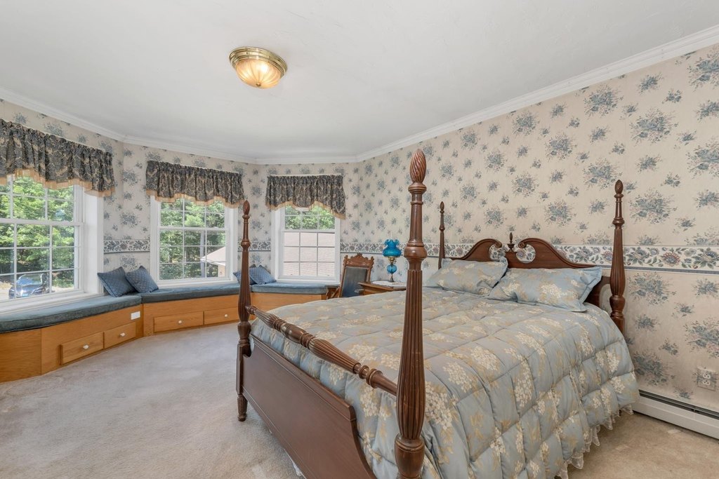 Moultonborough, New Hampshire, 03254, United States, 4 Bedrooms Bedrooms, ,3.5 BathroomsBathrooms,Residential,Forsale,1941219