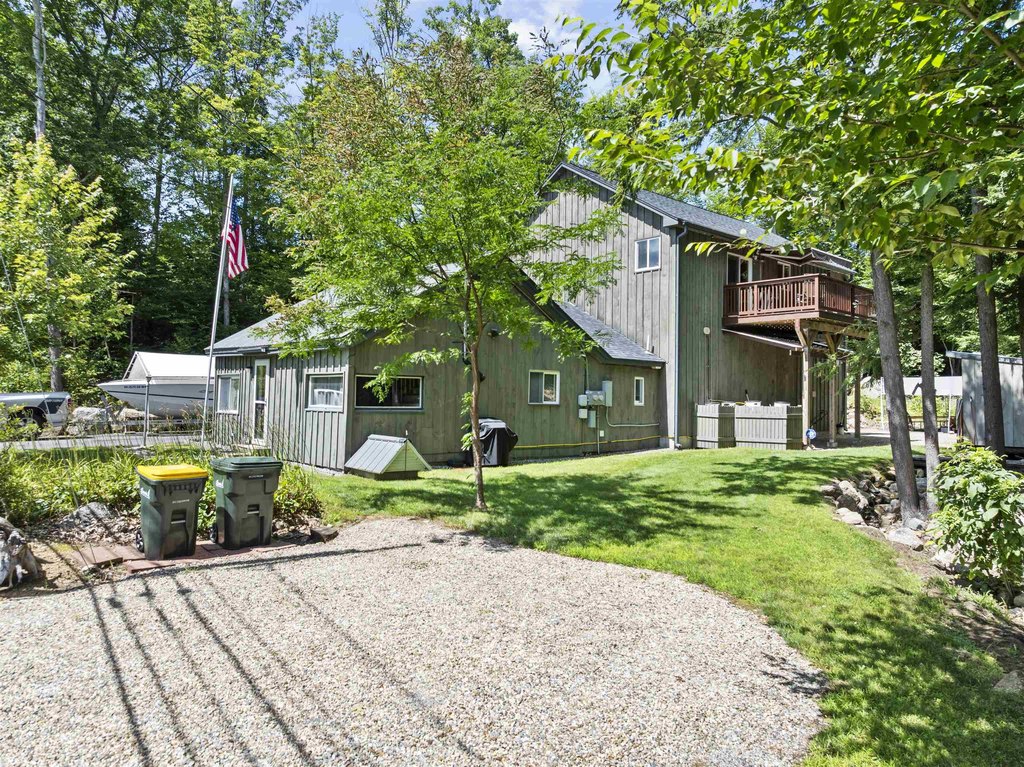 Laconia, New Hampshire, 03246, United States, 4 Bedrooms Bedrooms, ,3.5 BathroomsBathrooms,Residential,Forsale,1941240