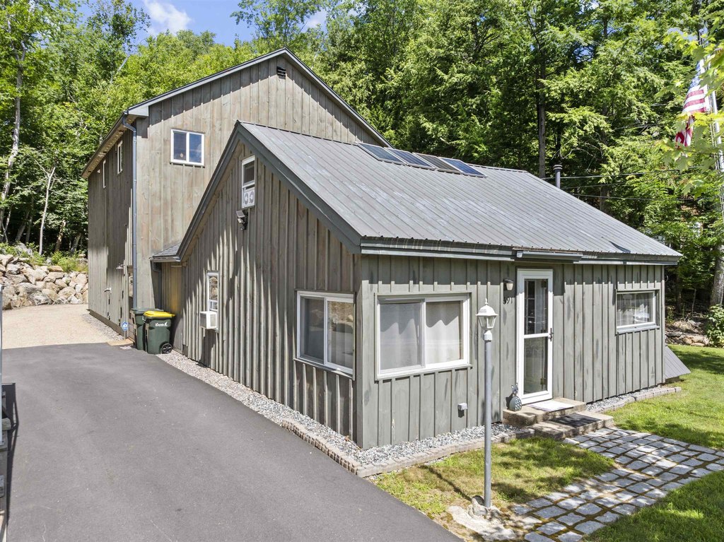Laconia, New Hampshire, 03246, United States, 4 Bedrooms Bedrooms, ,3.5 BathroomsBathrooms,Residential,Forsale,1941240