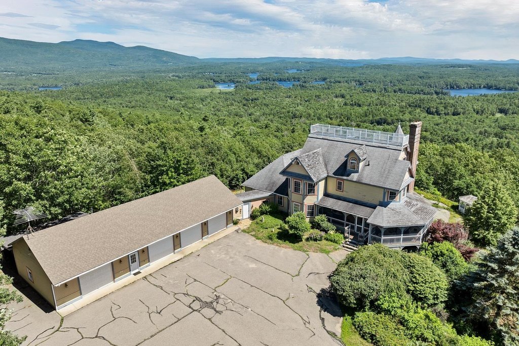 Moultonborough, New Hampshire, 03254, United States, 4 Bedrooms Bedrooms, ,3.5 BathroomsBathrooms,Residential,Forsale,1941219