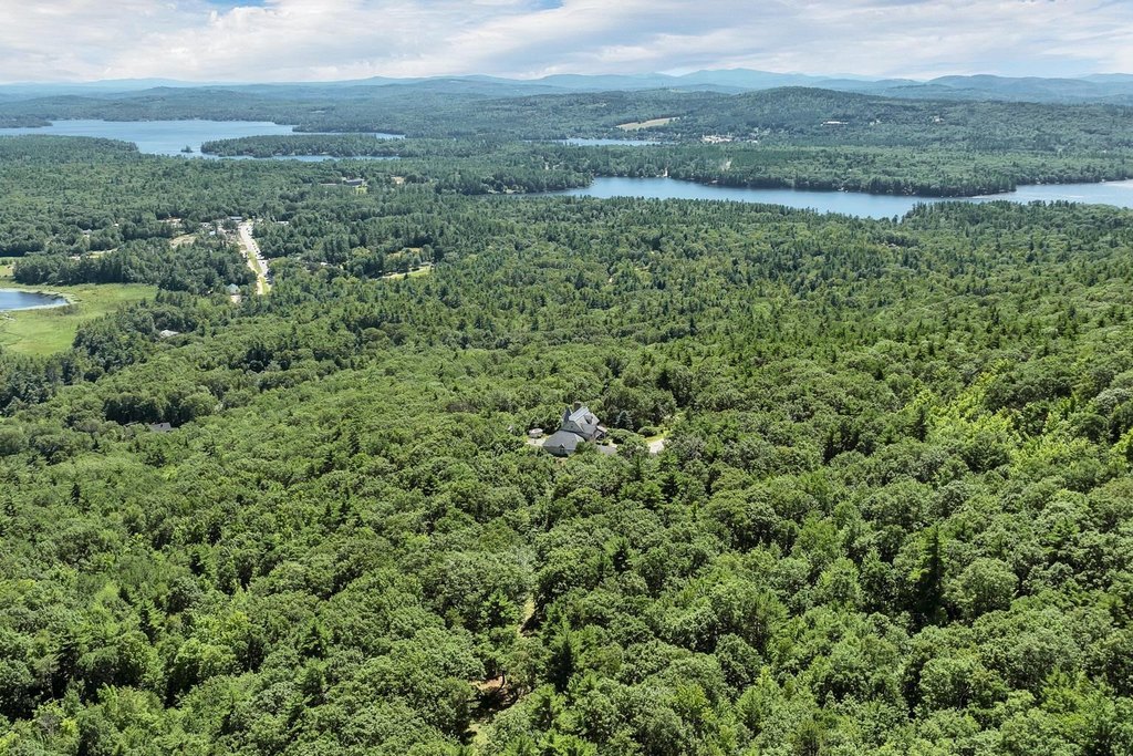 Moultonborough, New Hampshire, 03254, United States, 4 Bedrooms Bedrooms, ,3.5 BathroomsBathrooms,Residential,Forsale,1941219