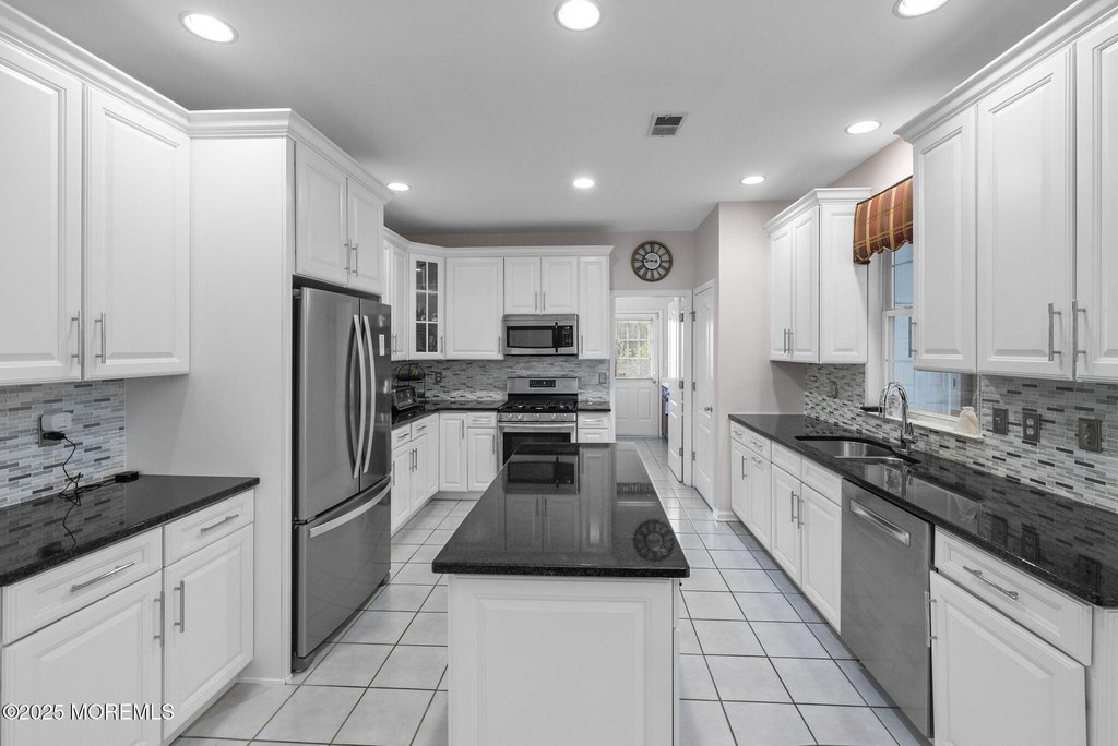 Morganville, New Jersey, 07751, United States, 5 Bedrooms Bedrooms, ,3 BathroomsBathrooms,Residential,Forsale,1910273