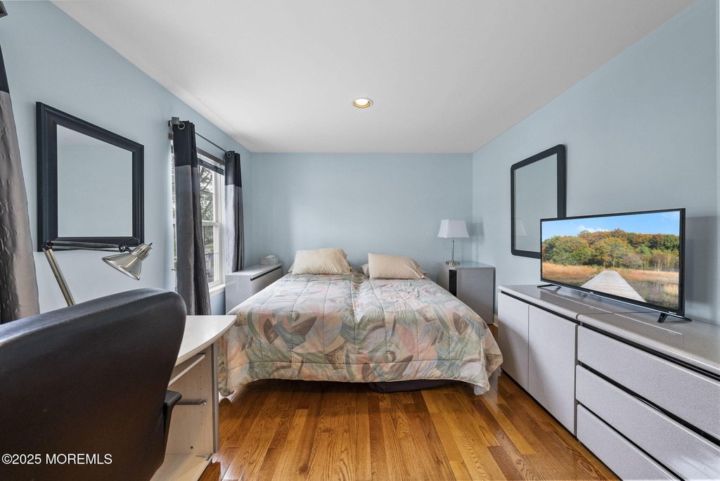 Morganville, New Jersey, 07751, United States, 5 Bedrooms Bedrooms, ,3 BathroomsBathrooms,Residential,Forsale,1910273