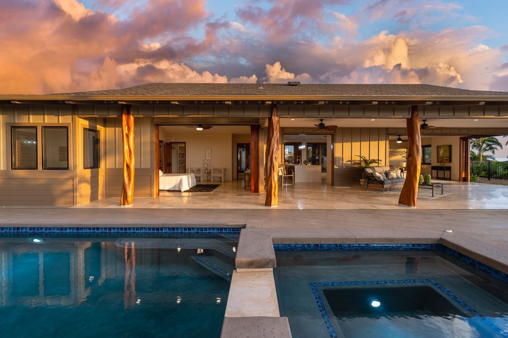 Kailua-Kona, Hawaii, 96740, United States, 4 Bedrooms Bedrooms, ,4.5 BathroomsBathrooms,Residential,Forsale,1886642