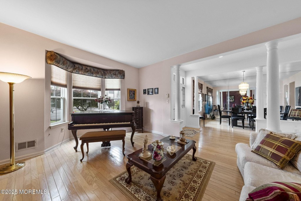 Morganville, New Jersey, 07751, United States, 5 Bedrooms Bedrooms, ,3 BathroomsBathrooms,Residential,Forsale,1910273