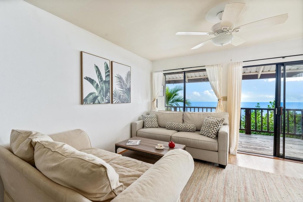 Captain Cook, Hawaii, 96704, United States, 2 Bedrooms Bedrooms, ,1.5 BathroomsBathrooms,Residential,Forsale,1953740