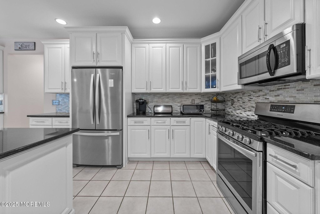 Morganville, New Jersey, 07751, United States, 5 Bedrooms Bedrooms, ,3 BathroomsBathrooms,Residential,Forsale,1910273