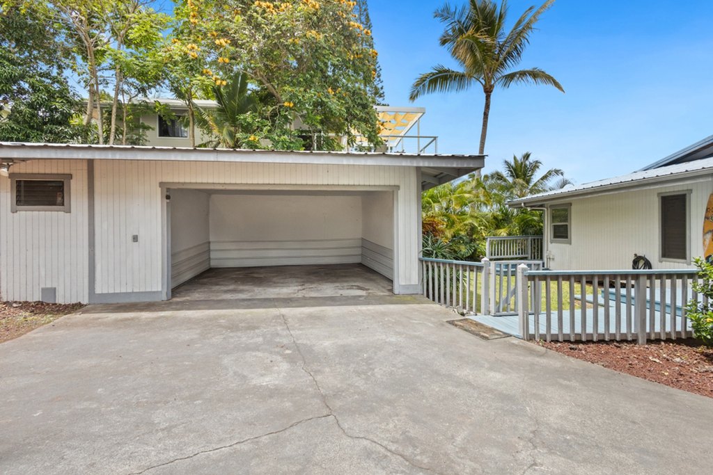 Captain Cook, Hawaii, 96704, United States, 2 Bedrooms Bedrooms, ,2 BathroomsBathrooms,Residential,Forsale,1929237