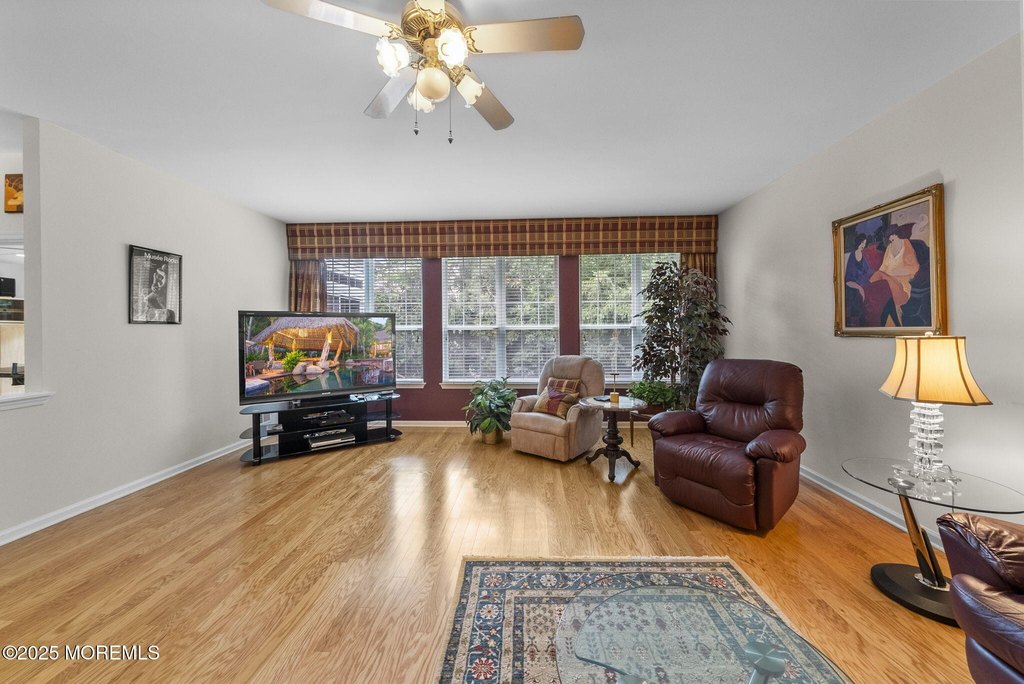Morganville, New Jersey, 07751, United States, 5 Bedrooms Bedrooms, ,3 BathroomsBathrooms,Residential,Forsale,1910273