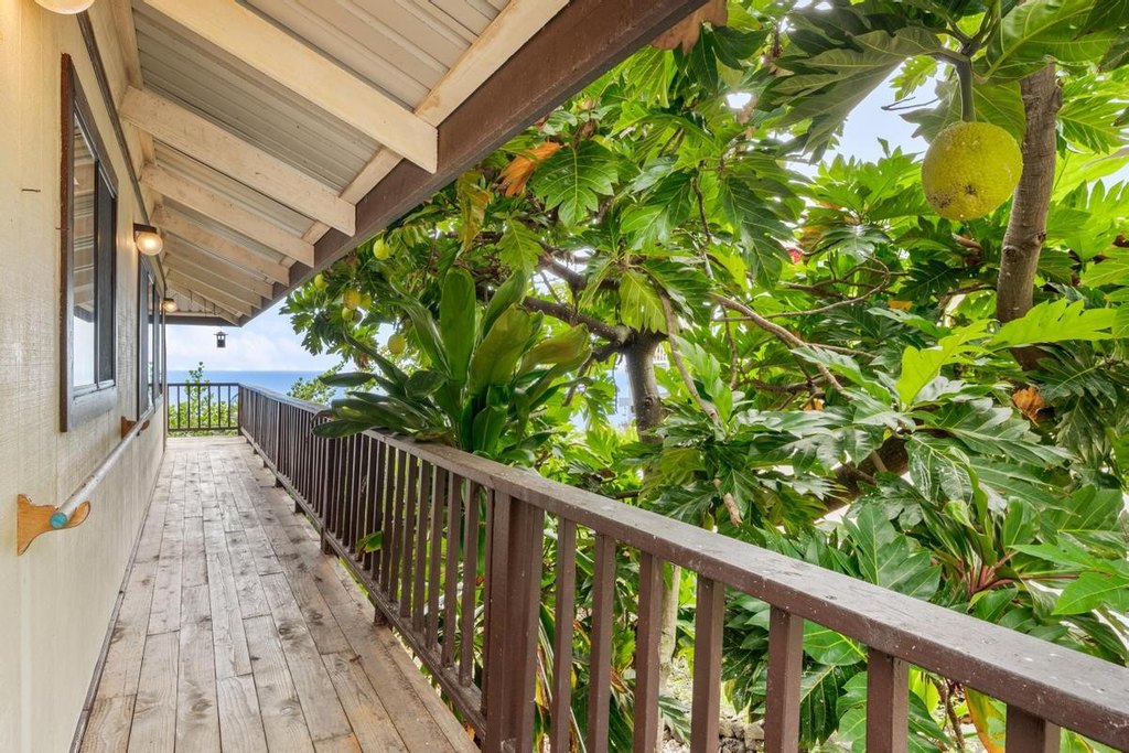 Captain Cook, Hawaii, 96704, United States, 2 Bedrooms Bedrooms, ,1.5 BathroomsBathrooms,Residential,Forsale,1953740