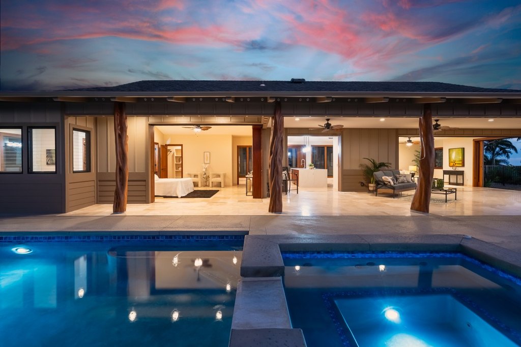 Kailua-Kona, Hawaii, 96740, United States, 4 Bedrooms Bedrooms, ,4.5 BathroomsBathrooms,Residential,Forsale,1886642