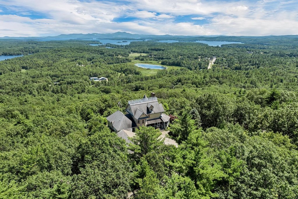 Moultonborough, New Hampshire, 03254, United States, 4 Bedrooms Bedrooms, ,3.5 BathroomsBathrooms,Residential,Forsale,1941219