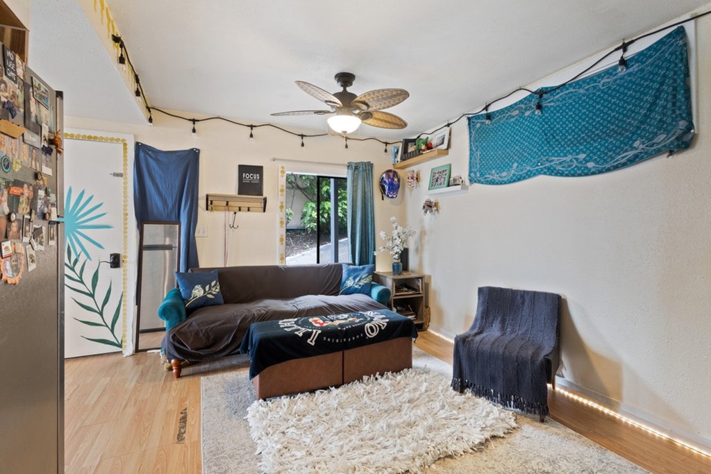 Captain Cook, Hawaii, 96704, United States, 2 Bedrooms Bedrooms, ,2 BathroomsBathrooms,Residential,Forsale,1929237