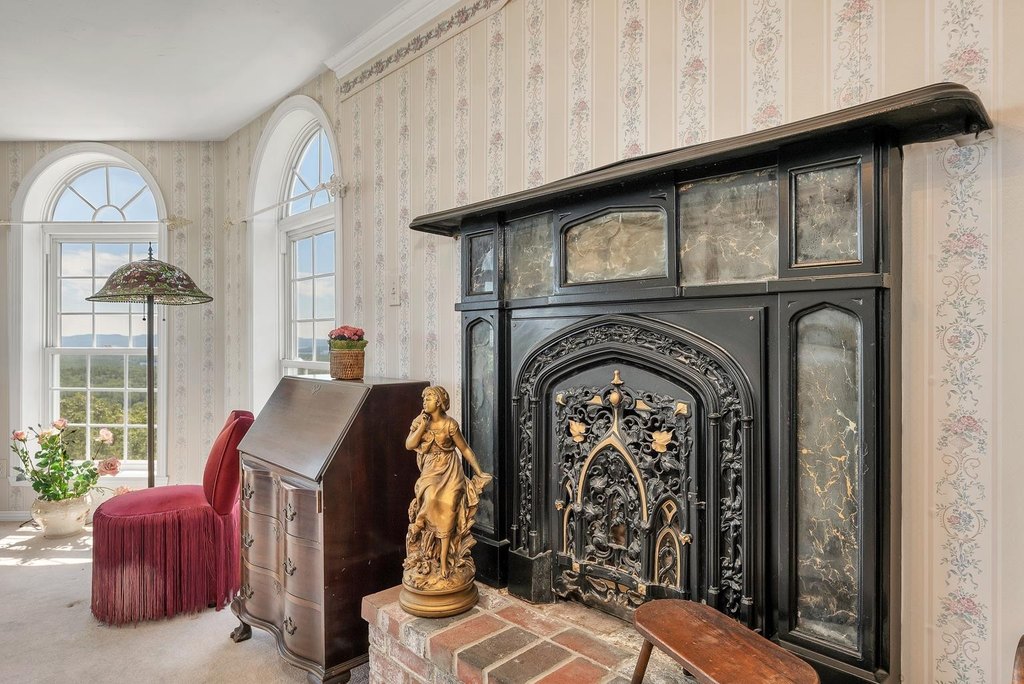 Moultonborough, New Hampshire, 03254, United States, 4 Bedrooms Bedrooms, ,3.5 BathroomsBathrooms,Residential,Forsale,1941219