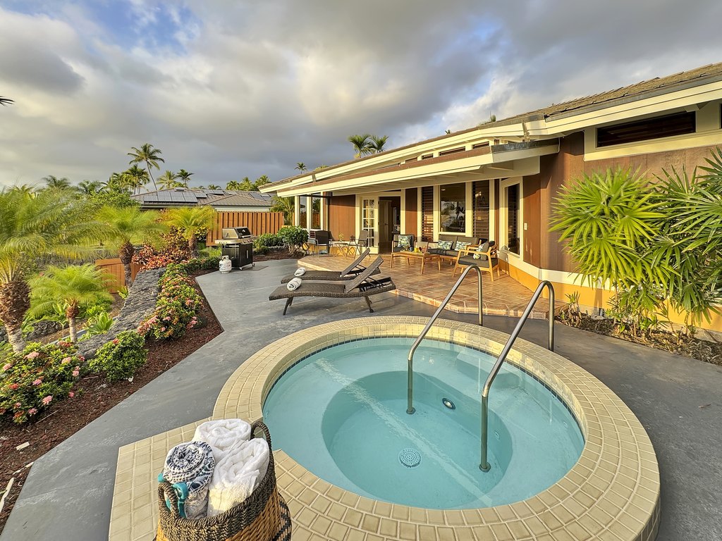 Kailua-Kona, Hawaii, 96740, United States, 3 Bedrooms Bedrooms, ,2 BathroomsBathrooms,Residential,Forsale,1929294