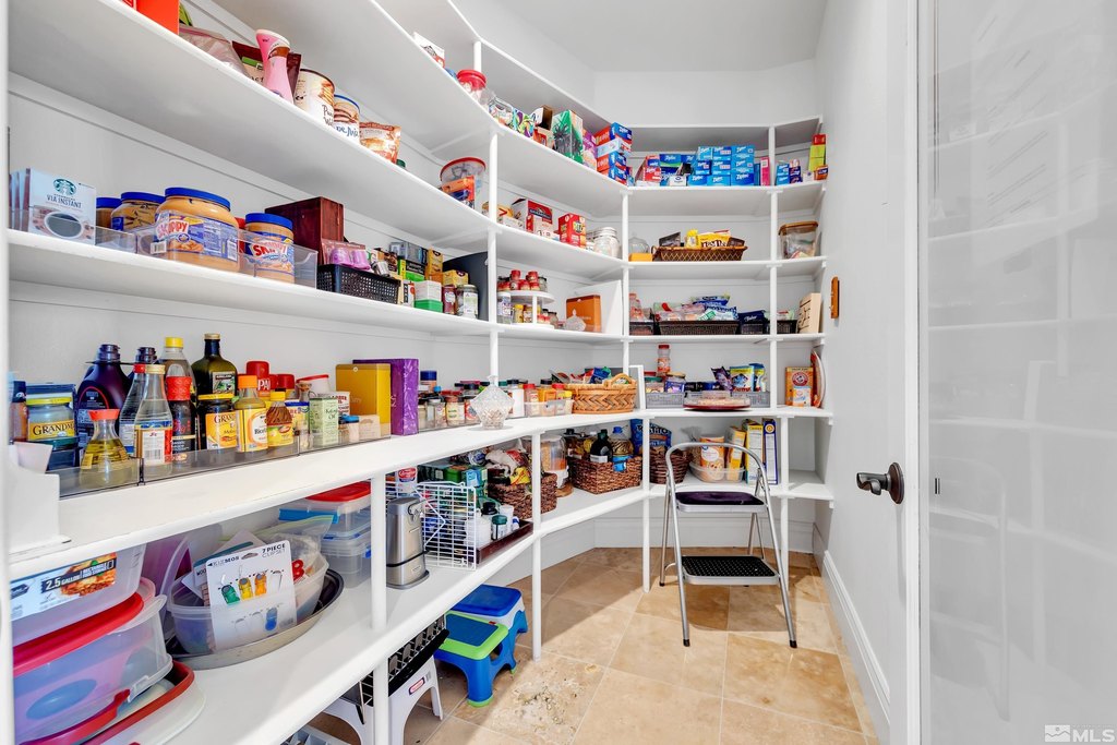 Reno, Nevada, 89511, United States, 7 Bedrooms Bedrooms, ,6.5 BathroomsBathrooms,Residential,Forsale,1888828