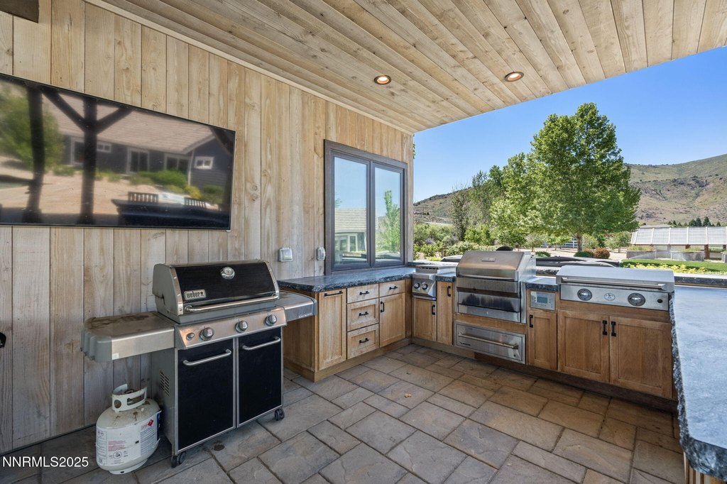 Reno, Nevada, 89521, United States, 6 Bedrooms Bedrooms, ,6.5 BathroomsBathrooms,Residential,Forsale,1936724