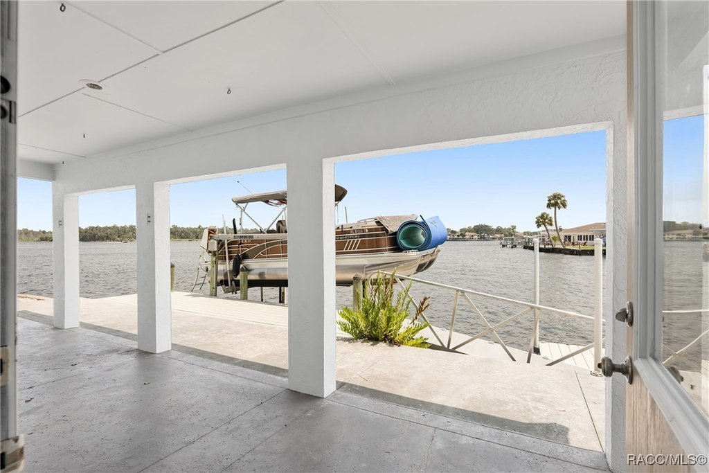 Crystal River, Florida, 34429, United States, 3 Bedrooms Bedrooms, ,2 BathroomsBathrooms,Residential,Forsale,2009451