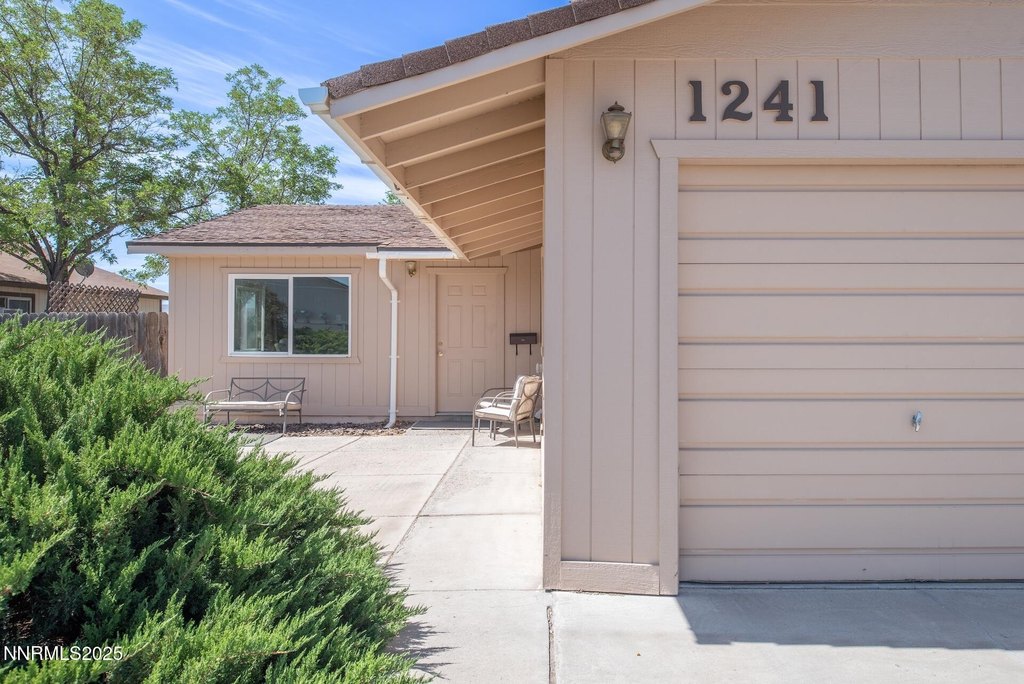 Fernley, Nevada, 89408, United States, 4 Bedrooms Bedrooms, ,2 BathroomsBathrooms,Residential,Forsale,1910308