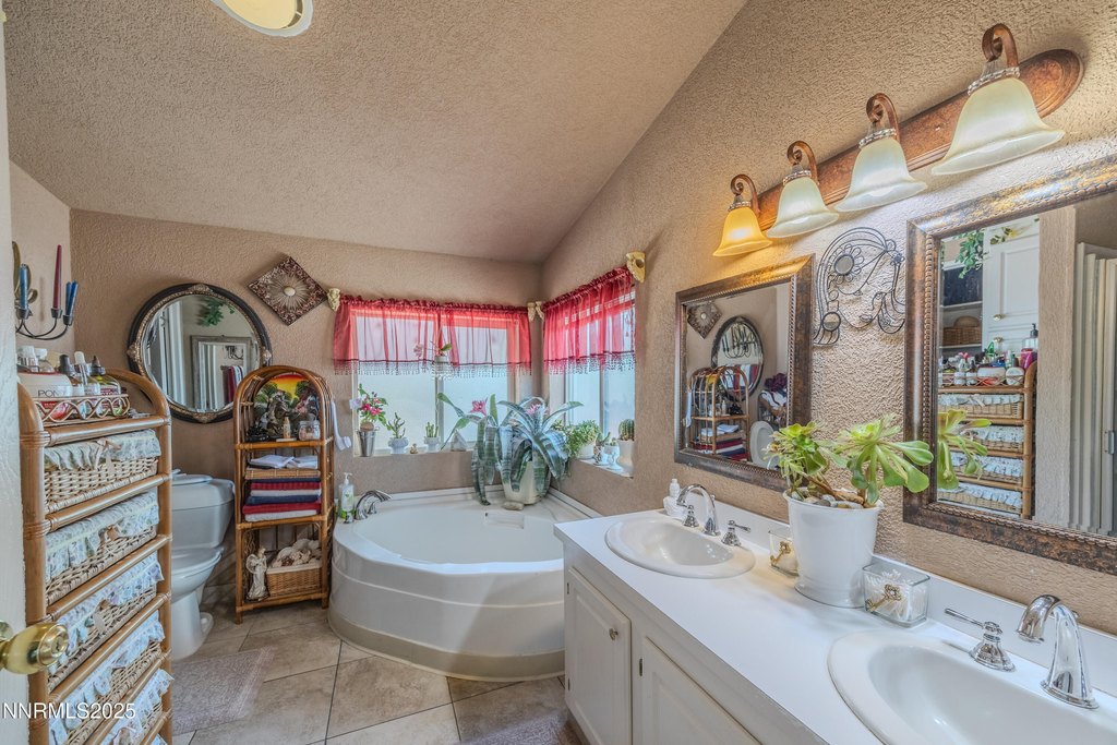 Sun Valley, Nevada, 89433, United States, 4 Bedrooms Bedrooms, ,2 BathroomsBathrooms,Residential,Forsale,1936784