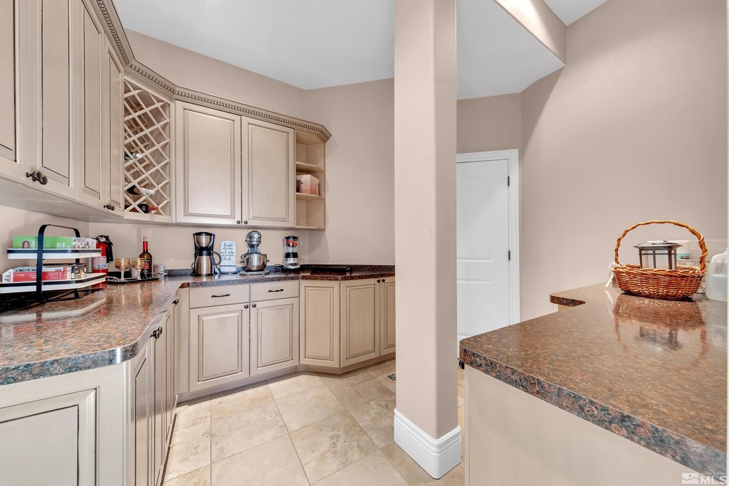 Reno, Nevada, 89511, United States, 7 Bedrooms Bedrooms, ,6.5 BathroomsBathrooms,Residential,Forsale,1888828