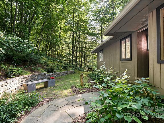 Asheville, North Carolina, 28804, United States, 3 Bedrooms Bedrooms, ,3 BathroomsBathrooms,Residential,Forsale,1904907