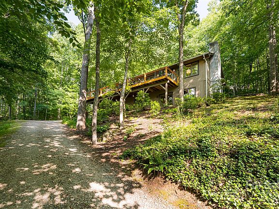 Asheville, North Carolina, 28804, United States, 3 Bedrooms Bedrooms, ,3 BathroomsBathrooms,Residential,Forsale,1904907