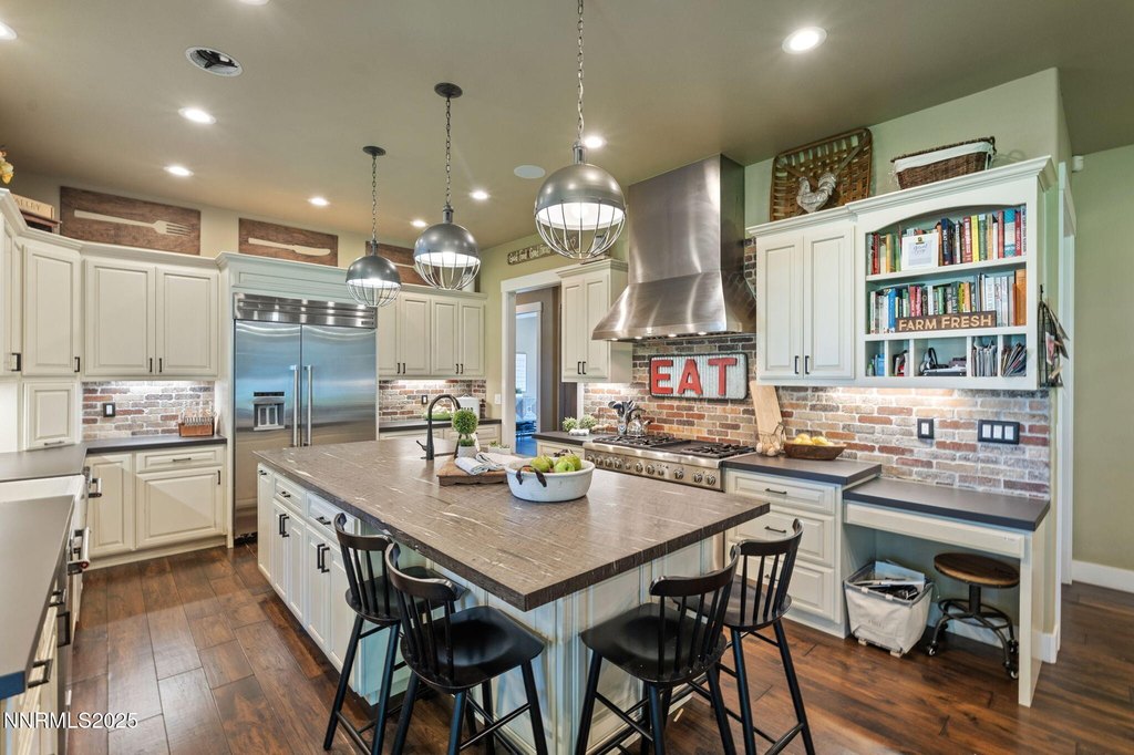 Reno, Nevada, 89521, United States, 6 Bedrooms Bedrooms, ,6.5 BathroomsBathrooms,Residential,Forsale,1936724