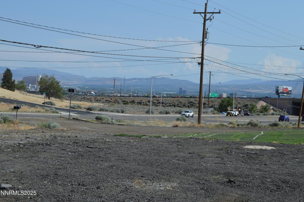 Reno, Nevada, 89512, United States, ,2 BathroomsBathrooms,Residential,Forsale,1997944