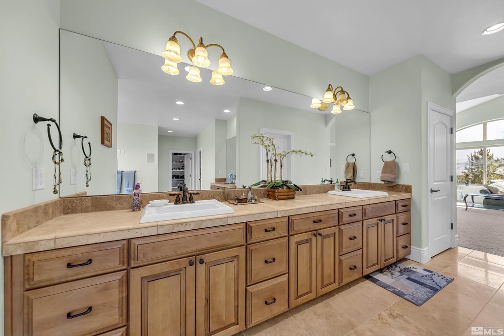 Reno, Nevada, 89511, United States, 7 Bedrooms Bedrooms, ,6.5 BathroomsBathrooms,Residential,Forsale,1888828