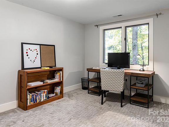 Asheville, North Carolina, 28804, United States, 3 Bedrooms Bedrooms, ,3 BathroomsBathrooms,Residential,Forsale,1904907