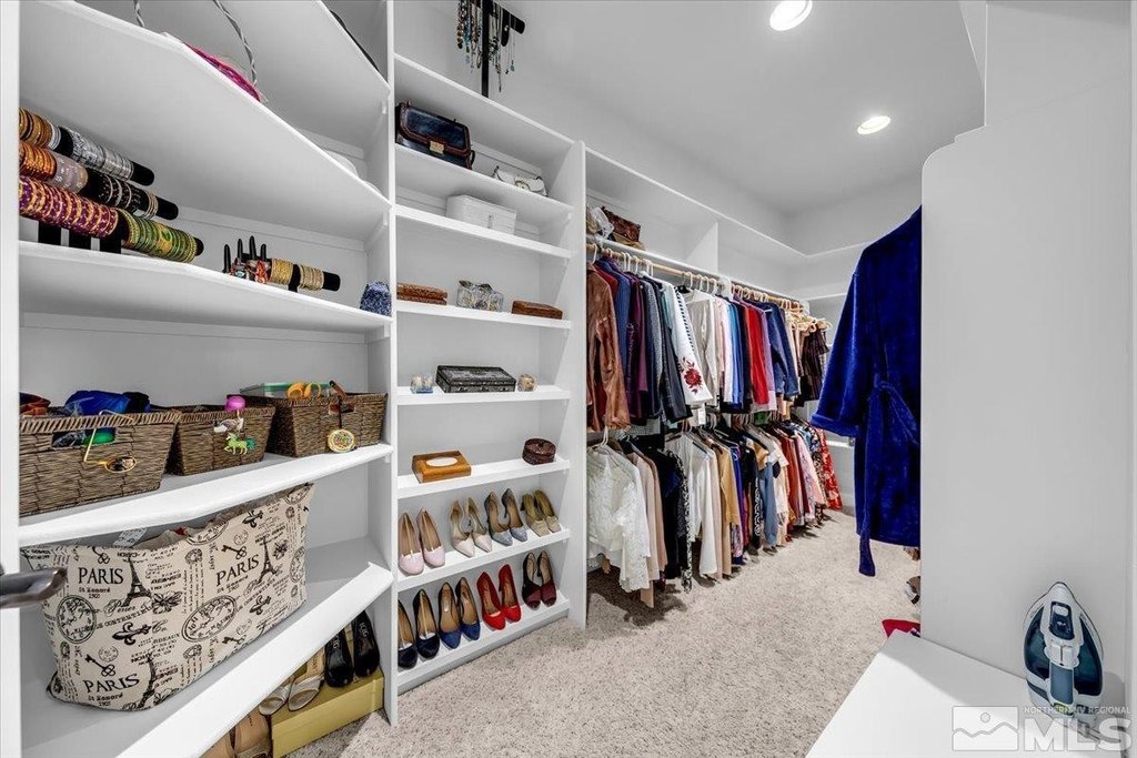 Reno, Nevada, 89511, United States, 7 Bedrooms Bedrooms, ,6.5 BathroomsBathrooms,Residential,Forsale,1888828