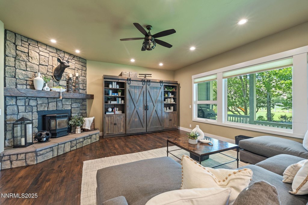 Reno, Nevada, 89521, United States, 6 Bedrooms Bedrooms, ,6.5 BathroomsBathrooms,Residential,Forsale,1936724