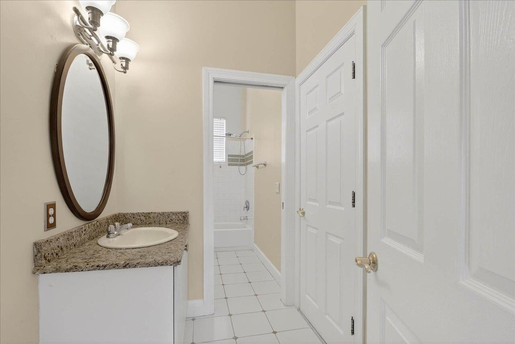 Tallahassee, Florida, 32312, United States, 5 Bedrooms Bedrooms, ,4 BathroomsBathrooms,Residential,Forsale,1919228
