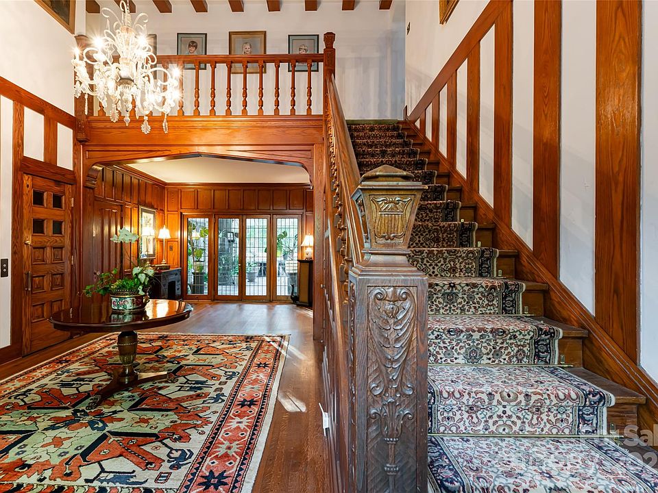 Asheville, North Carolina, 28803, United States, 8 Bedrooms Bedrooms, ,6 BathroomsBathrooms,Residential,Forsale,1904910
