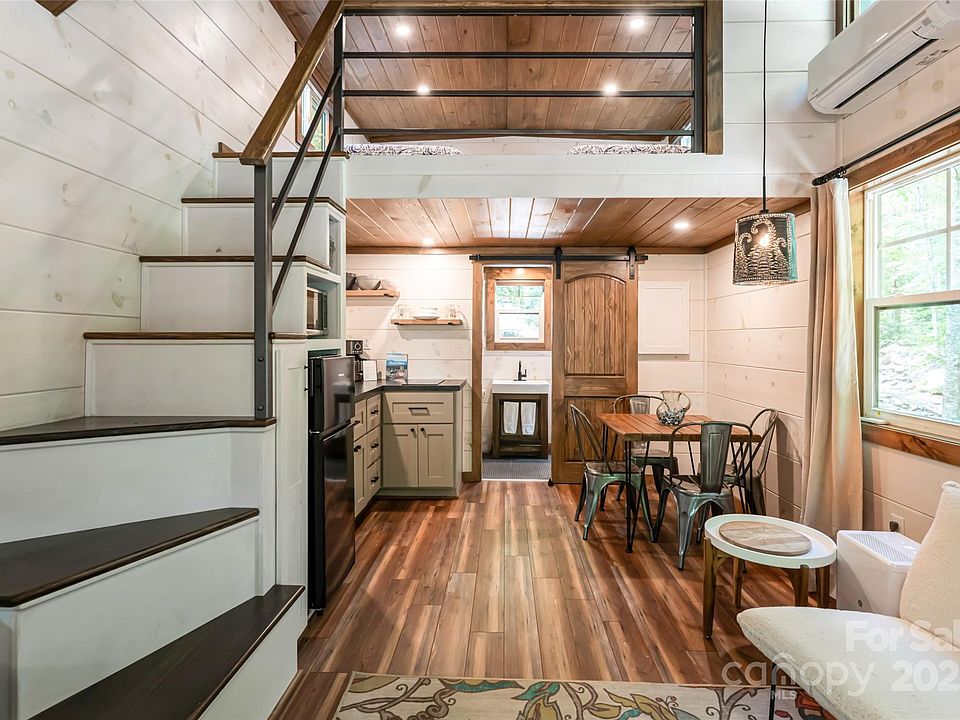 Old Fort, North Carolina, 28762, United States, 1 Bedroom Bedrooms, ,2 BathroomsBathrooms,Residential,Forsale,1904909