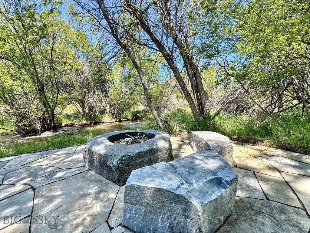 Sheridan, Montana, 59749, United States, 3 Bedrooms Bedrooms, ,2 BathroomsBathrooms,Residential,Forsale,1915013