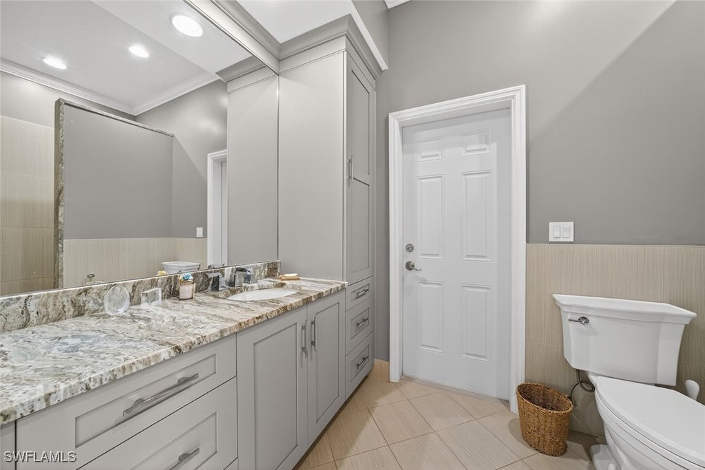 Sanibel, Florida, 33957, United States, 4 Bedrooms Bedrooms, ,3 BathroomsBathrooms,Residential,Forsale,1886374