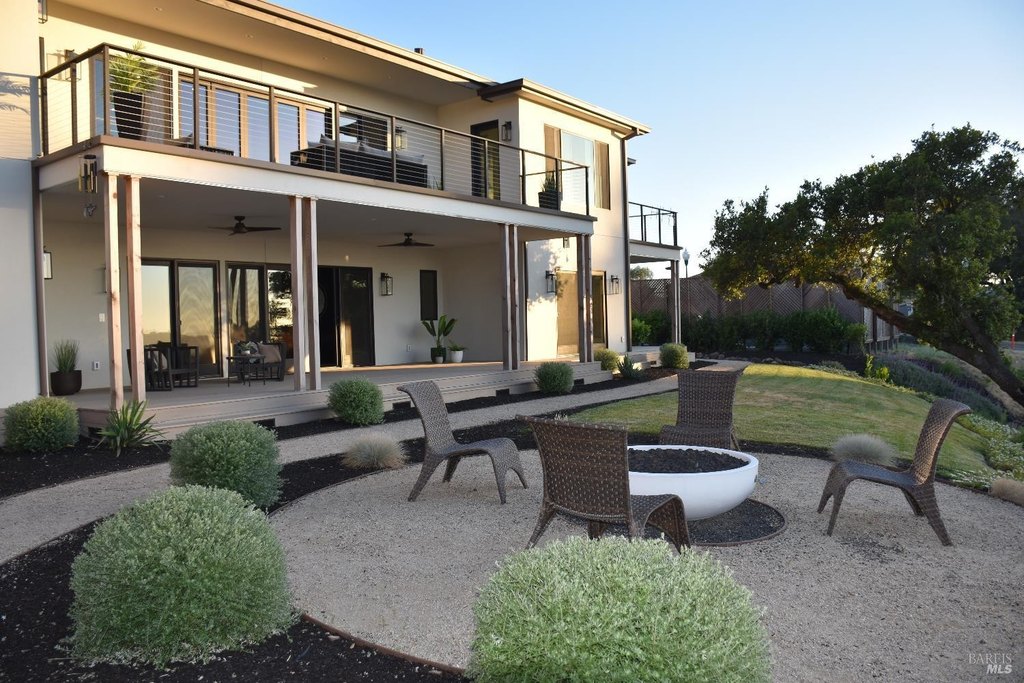 Santa Rosa, California, 95403, United States, 5 Bedrooms Bedrooms, ,5.5 BathroomsBathrooms,Residential,Forsale,1952127