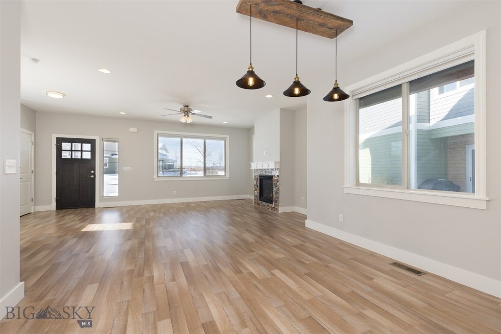 Bozeman, Montana, 59718, United States, 3 Bedrooms Bedrooms, ,2.5 BathroomsBathrooms,Residential,Forsale,1941189