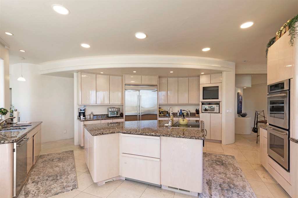 Hamilton, Montana, 59840, United States, 5 Bedrooms Bedrooms, ,5.5 BathroomsBathrooms,Residential,Forsale,1941175