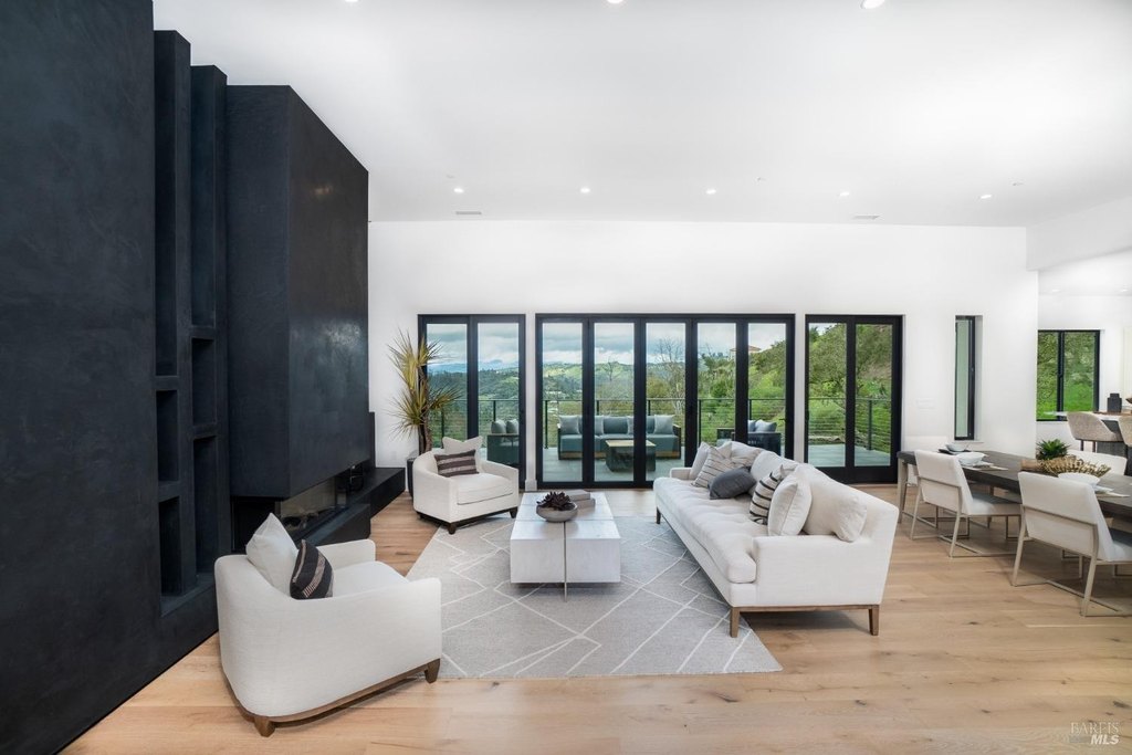 Santa Rosa, California, 95403, United States, 5 Bedrooms Bedrooms, ,5.5 BathroomsBathrooms,Residential,Forsale,1952127