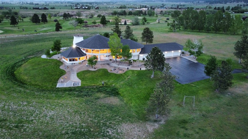 Hamilton, Montana, 59840, United States, 5 Bedrooms Bedrooms, ,5.5 BathroomsBathrooms,Residential,Forsale,1941175