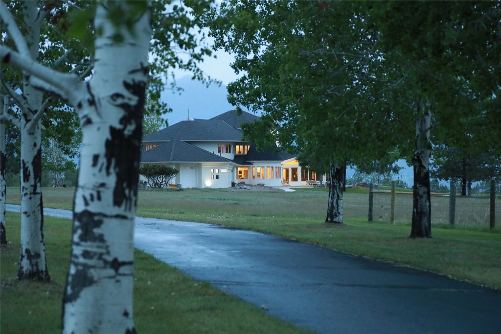 Hamilton, Montana, 59840, United States, 5 Bedrooms Bedrooms, ,5.5 BathroomsBathrooms,Residential,Forsale,1941175