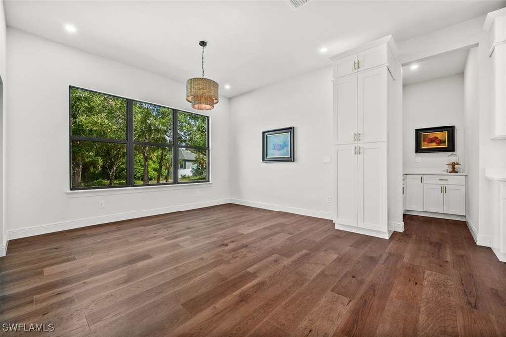 Fort Myers, Florida, 33905, United States, 3 Bedrooms Bedrooms, ,3 BathroomsBathrooms,Residential,Forsale,1971915