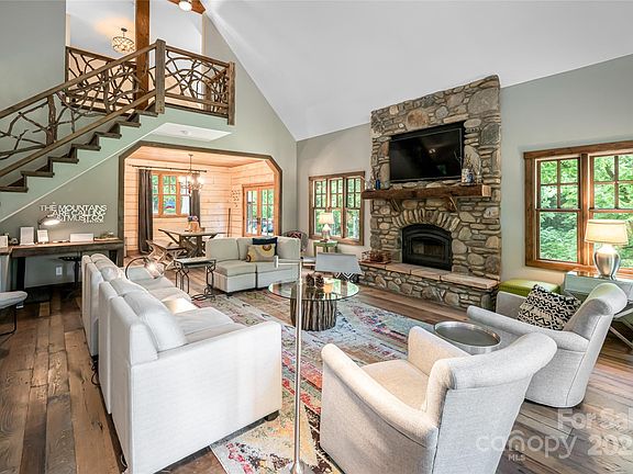 Old Fort, North Carolina, 28762, United States, 1 Bedroom Bedrooms, ,2 BathroomsBathrooms,Residential,Forsale,1904909