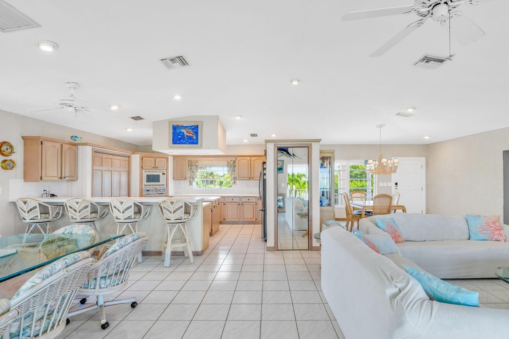 Sugarloaf, Florida, 33042, United States, 4 Bedrooms Bedrooms, ,3 BathroomsBathrooms,Residential,Forsale,1944413