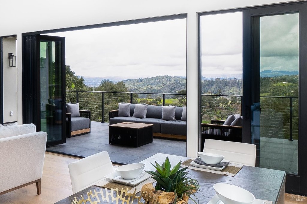 Santa Rosa, California, 95403, United States, 5 Bedrooms Bedrooms, ,5.5 BathroomsBathrooms,Residential,Forsale,1952127